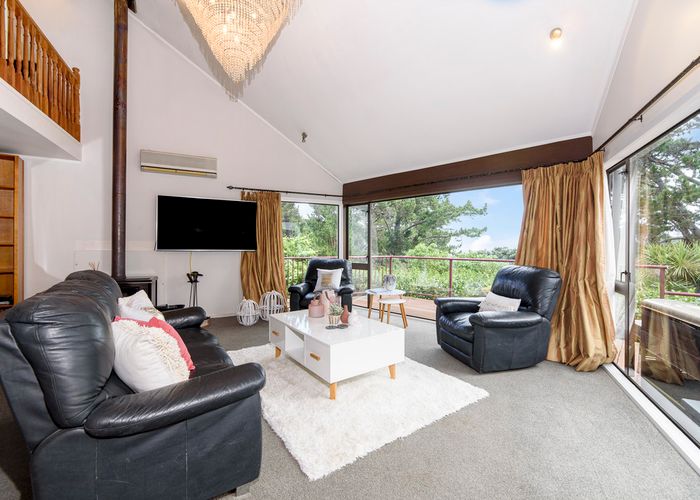  at 7 Ben James Drive, Hillsborough, Auckland