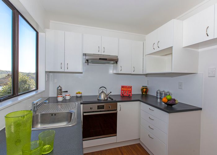  at 6B Mossburn Grove, Kelson, Lower Hutt