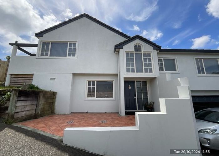  at 1/59 Ribbonwood Crescent, Goodwood Heights, Auckland