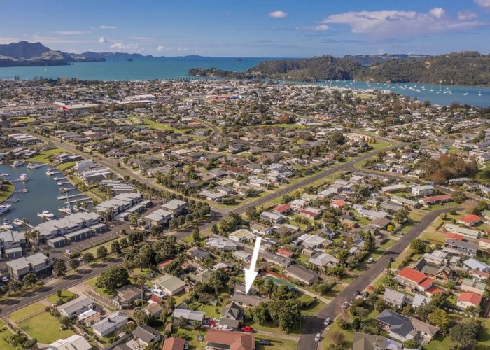 Free property data for 22 Catherine Crescent, Whitianga, Whitianga