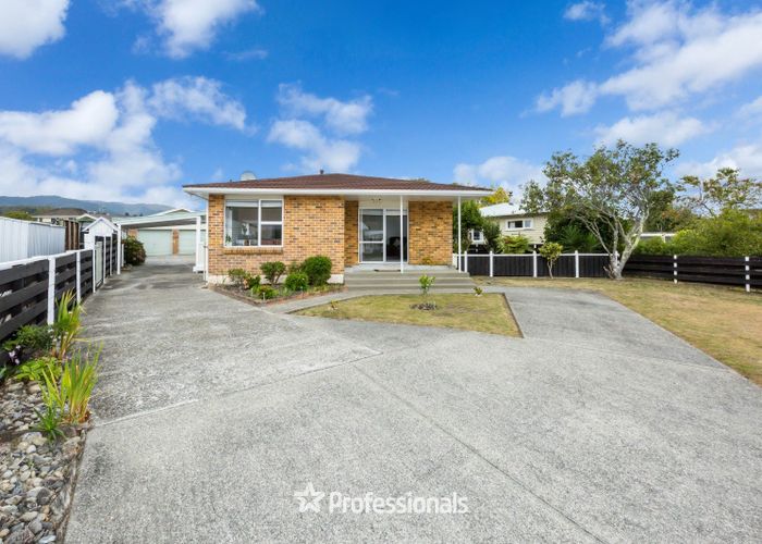  at 15A Bonnie Glen Crescent, Ebdentown, Upper Hutt, Wellington