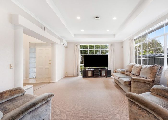  at 198 Botany Road, Botany Downs, Manukau City, Auckland