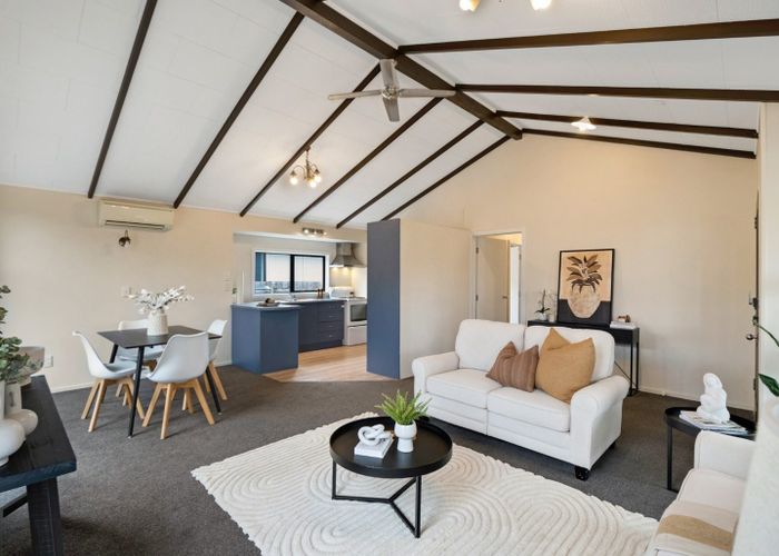  at 2/42 Heywood Terrace, Richmond, Christchurch City, Canterbury