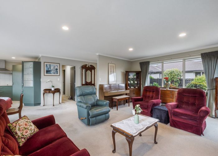  at 14 Glencoe Court, Pyes Pa, Tauranga