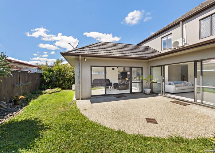  at 16 Heidi Crescent, Flat Bush, Manukau City, Auckland