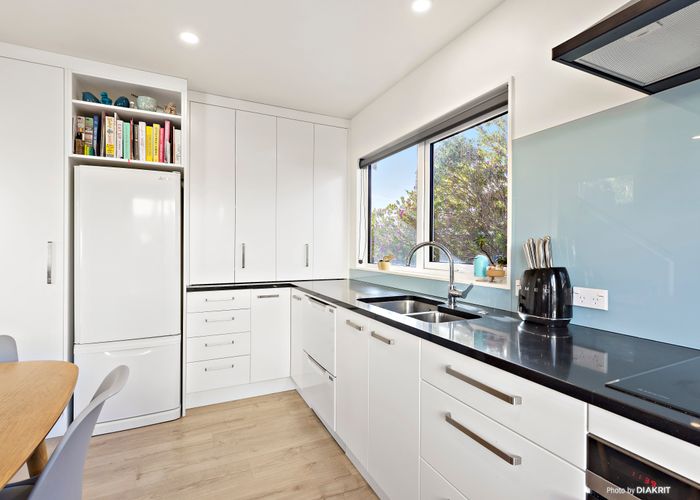  at 4 Rua Street, Lyall Bay, Wellington