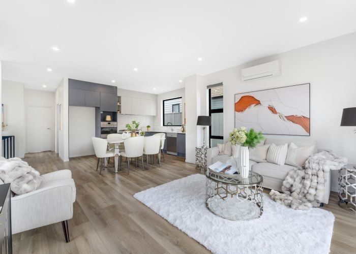  at 10 Bronte Place, Somerville, Manukau City, Auckland