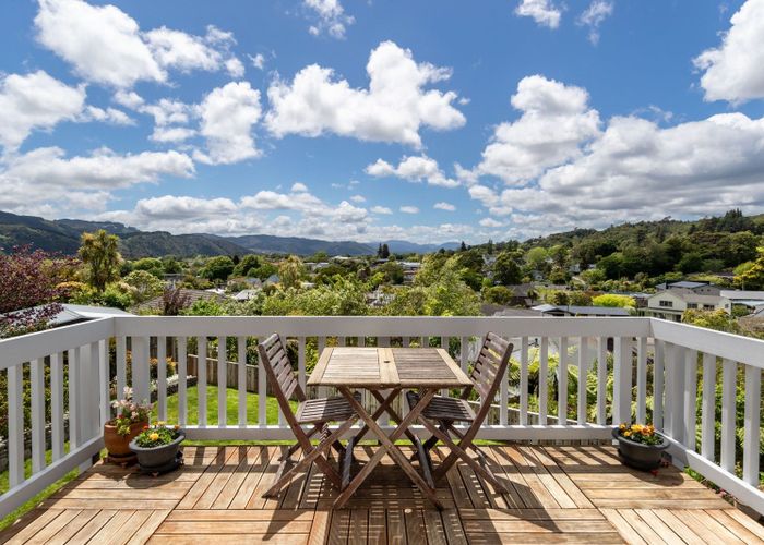  at 11 Tapestry Grove, Silverstream, Upper Hutt, Wellington