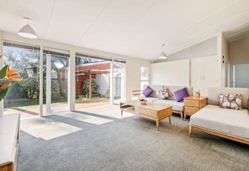  at 2/187 Bucklands Beach Road, Bucklands Beach, Manukau City, Auckland