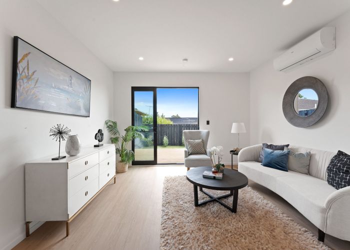  at 61E Ridge Road, Howick, Manukau City, Auckland