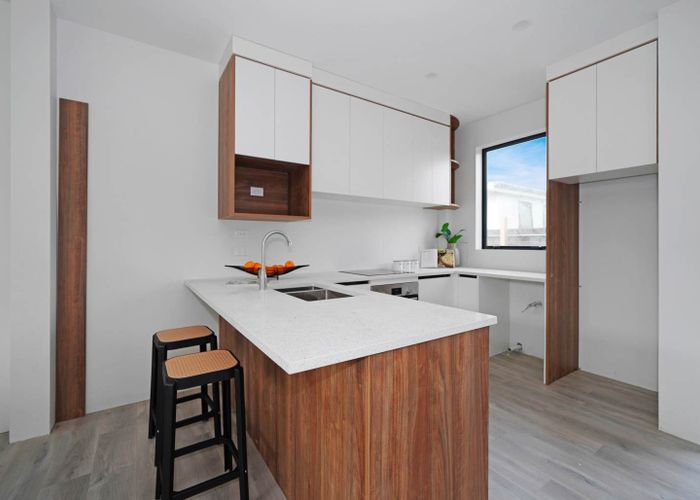 at 1/37 Claude Road, Hill Park, Manukau City, Auckland