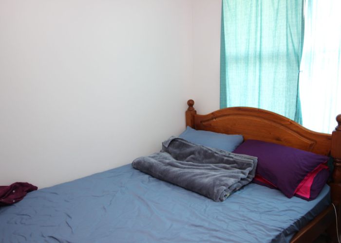 at 2/8 Almond Place, Mount Wellington, Auckland City, Auckland