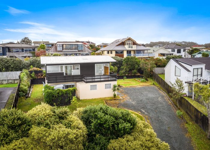 Free property data for 19 Kotuku Place, Snells Beach homes.co.nz