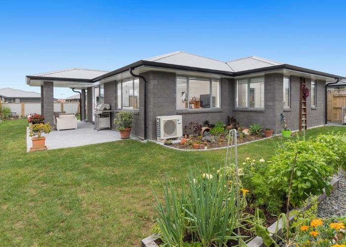  at 64 Te Ranga Memorial Drive, Pyes Pa, Tauranga