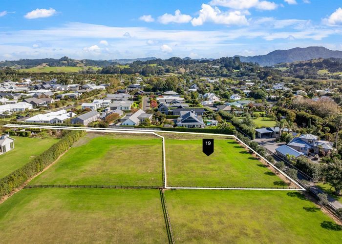  at 19 Sandpiper Avenue, Point Wells, Rodney, Auckland