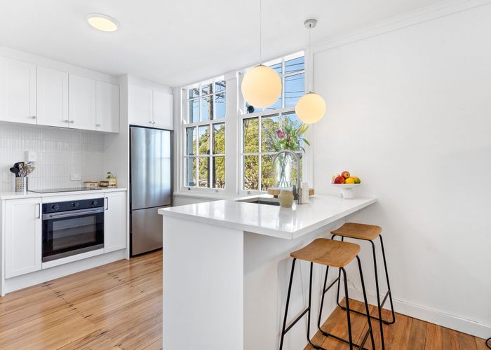  at 1/150 Calliope Road, Stanley Bay, North Shore City, Auckland