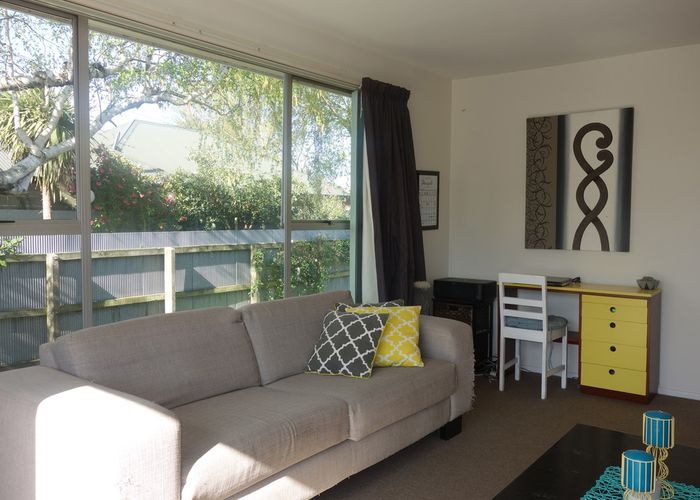  at 2/136 Wainoni Road, Avondale, Christchurch