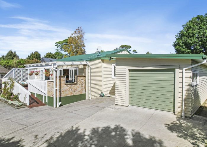  at 17 Paramu Avenue, Birkdale, Auckland