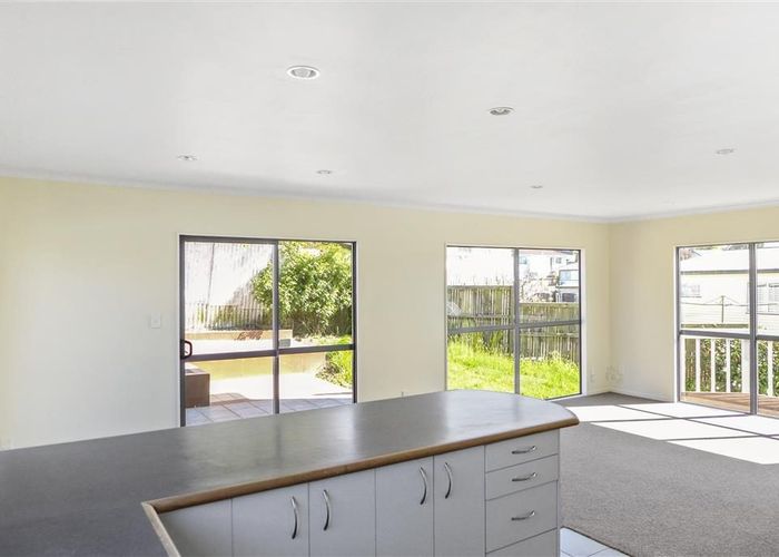  at 86A Rosewarne Crescent, Glendene, Waitakere City, Auckland