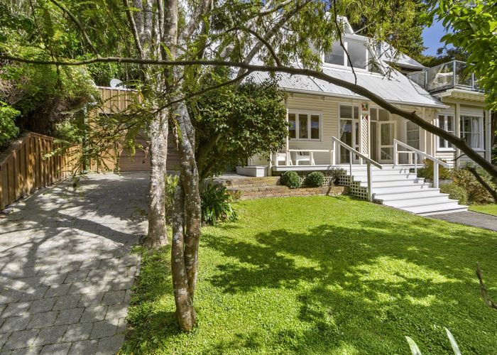  at 12 Korimako Road (Days Bay), Eastbourne, Lower Hutt, Wellington