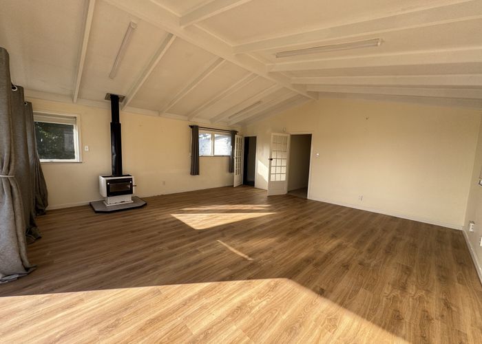  at 575 East Coast Road, Browns Bay, Auckland