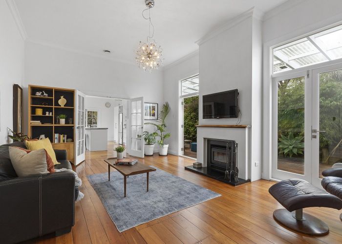  at 86 Waipapa Road, Hataitai, Wellington