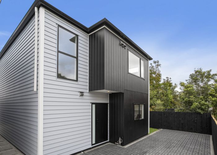  at 4/21 Pipitea Place, Massey, Waitakere City, Auckland