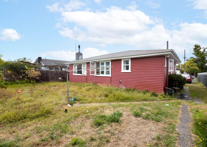  at 5 Wordsworth Crescent, Enderley, Hamilton