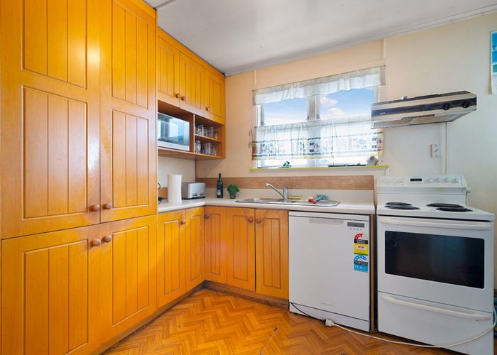  at 24 Cobham Crescent, Kelston, Waitakere City, Auckland