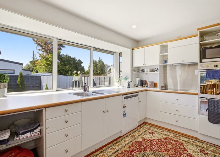  at 16a Hamilton Avenue, Ilam, Christchurch City, Canterbury