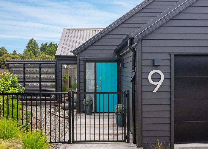  at 9 Koiora Lane, Long Bay, North Shore City, Auckland