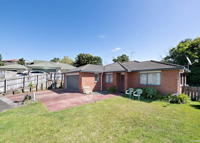  at 17 Mt Lebanon Crescent, The Gardens, Auckland