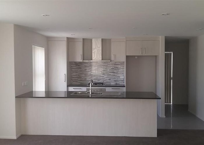  at 6 Pipipi Cres, Takanini, Papakura, Auckland