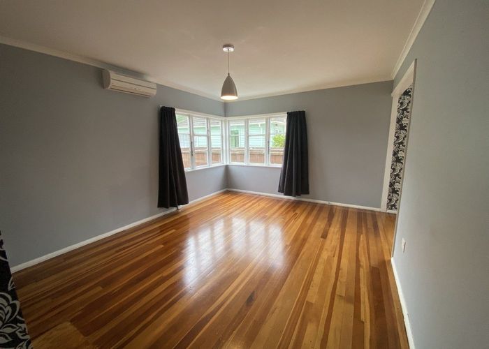  at 12 Compton Cres, Taita, Lower Hutt, Wellington