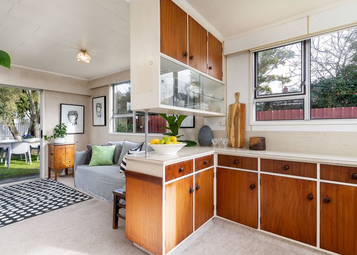  at 92 Essex Street, Masterton