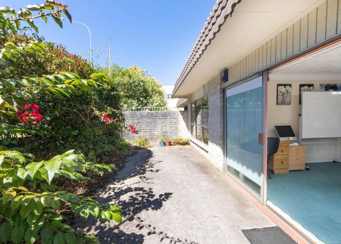  at 1/127 Great South Road, Greenlane, Auckland City, Auckland