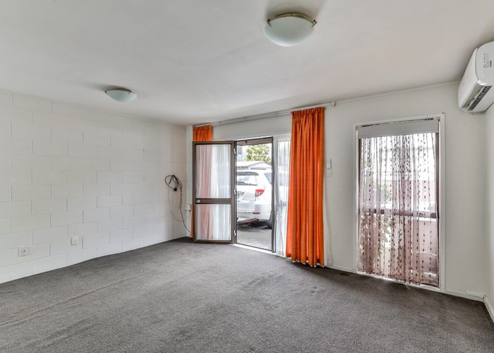  at 1/621 Te Atatu rd, Te Atatu Peninsula, Waitakere City, Auckland