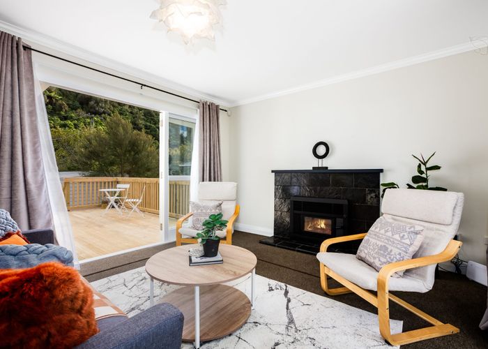  at 27 Sunny Grove, Wainuiomata, Lower Hutt