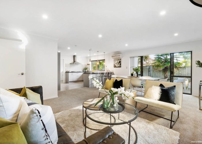  at 18 Bridgefield Crescent, Flat Bush, Auckland