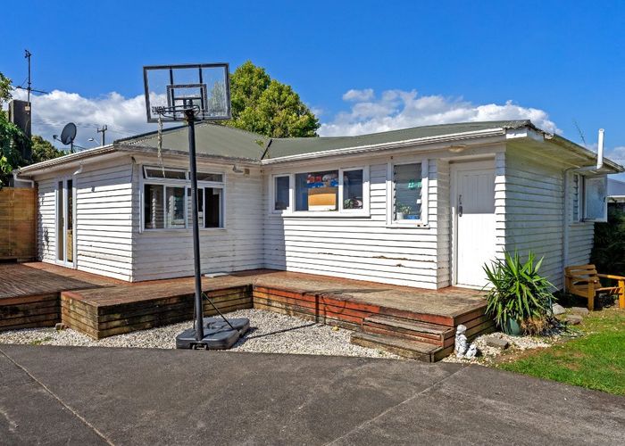  at Papatoetoe, Manukau City, Auckland