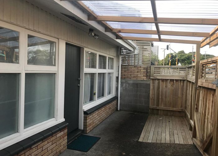  at 2/188 Captain Springs Road, Onehunga, Auckland City, Auckland