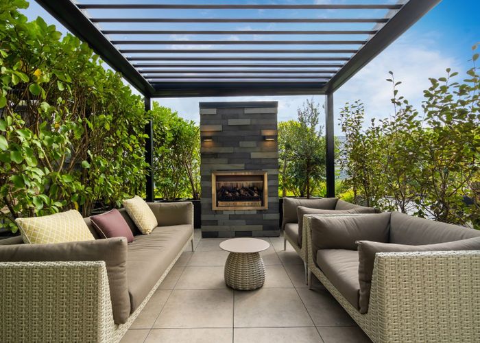  at 2/64 Valley Road, Mount Eden, Auckland