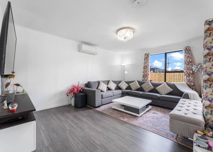  at 106 Bruce McLaren Road, Henderson, Waitakere City, Auckland