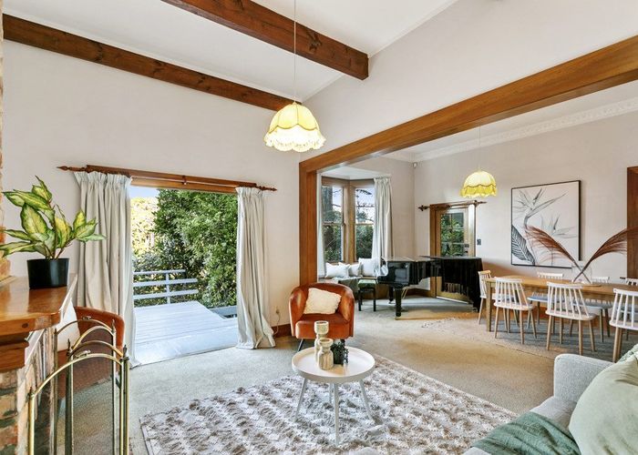  at 61 Garden Road, Northland, Wellington, Wellington