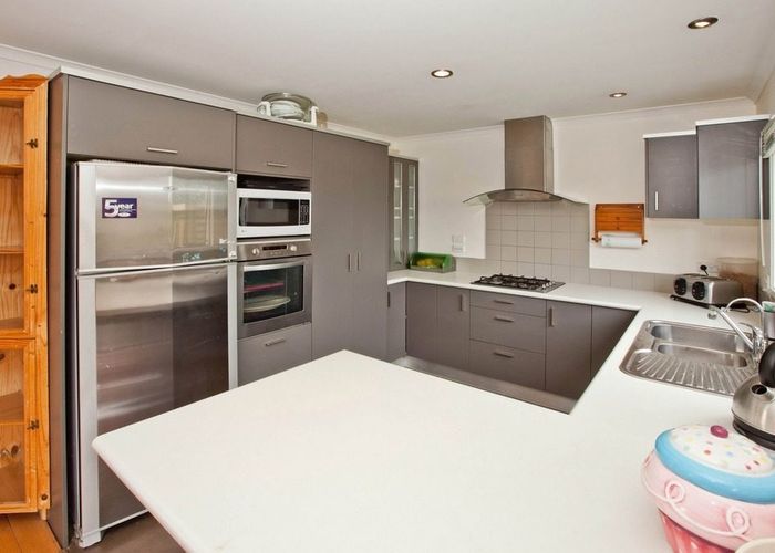  at 26 Sonoma Cres, Oteha, North Shore City, Auckland