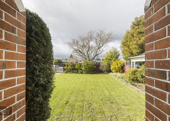  at 3 Park Road, West End, Palmerston North