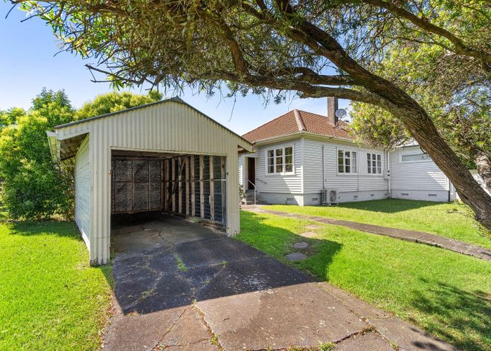  at 23 Clarence Road, Northcote Point, North Shore City, Auckland