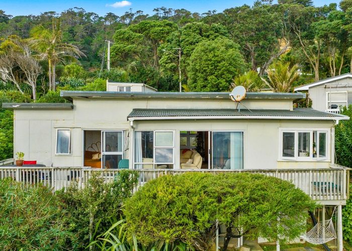  at 25 Domain Crescent, Waimauku