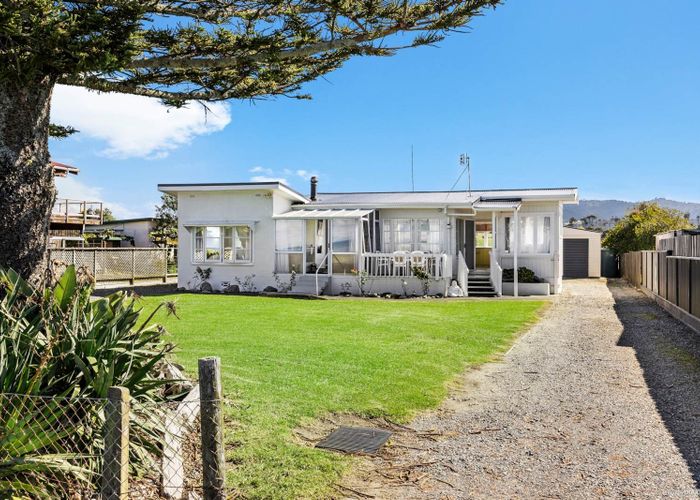  at 871 East Coast Road, Pokeno