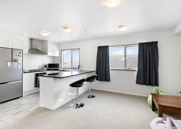  at 95E Felton Mathew Avenue, Saint Johns, Auckland City, Auckland